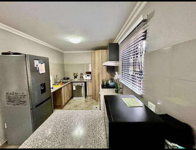 3 BEDROOM TOWNHOUSE FOR SALE IN MONTANA TUINE